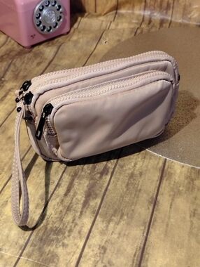 Women's Compact Wristlet Pouch - Blush Pink Street Level